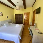 Restaurante Agapio De Tresnino Отель 3*