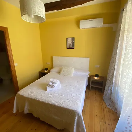 فندق Restaurante Agapio De Tresnino Olivares de Duero