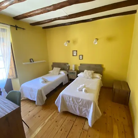 فندق Restaurante Agapio De Tresnino Olivares de Duero